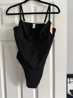 NWT Black Popilush Bodysuit